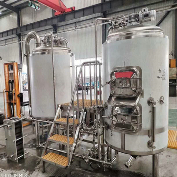 豪魯300L三器兩體啤酒設備